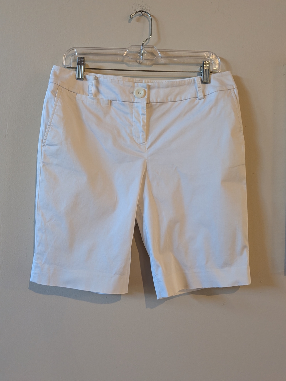 LOFT Women's White Bermuda Shorts, Sz. 6